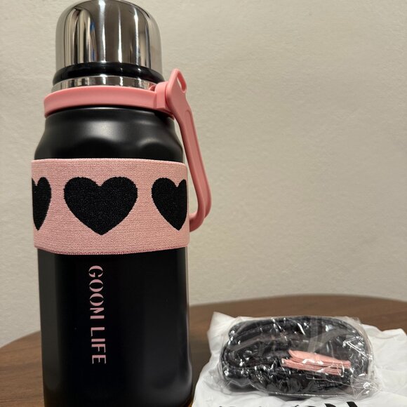 GOOM [THE GRIP] 32 oz Insulated Water Bottle *Brand New* - Picture 1 of 1